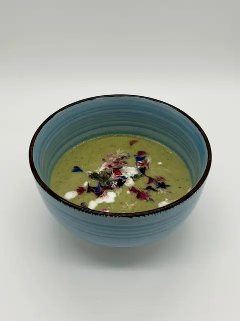 Brokkolisuppe Levante Style | Foto: Hannah Mayer