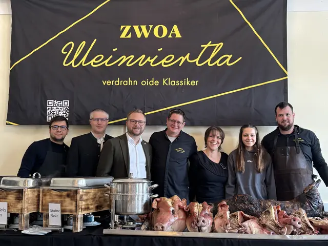 Die Wirtshauseröffnung der „Zwoa Weinviertla“ wurde zum kulinarischen Fest. | Foto: Böhm