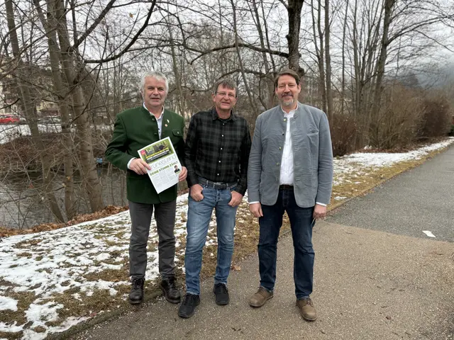 "Mit Mercosur machen wir unsere eigene Landwirtschaft kaputt", sind sich Andreas Handlos, Andreas Lackner und Thomas Waitz einig. | Foto: MeinBezirk/Angelika Kern