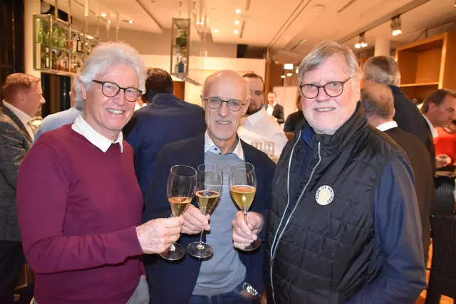 Sportliche Legenden unter sich: Radrennfahrer Helmut Wechselberger, Skisprung-Ikone Toni Innauer und Extrembergsteiger Wolfgang Nairz beim Neujahrsempfang des Club of Masters. | Foto: Pascal Pali