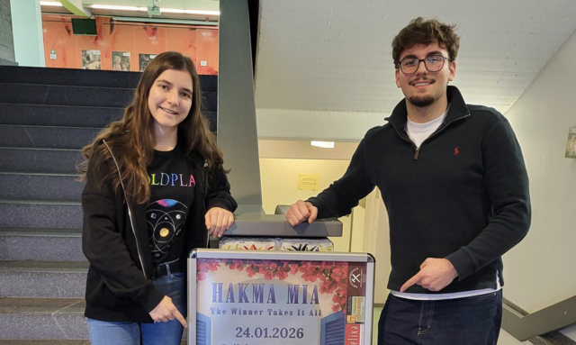 Im festlich geschmückten Ballsaal von Horn verschmilzt Glamour der 80er mit dem unverwechselbaren Sound von ABBA. | Foto: BHAK/BHAS Horn