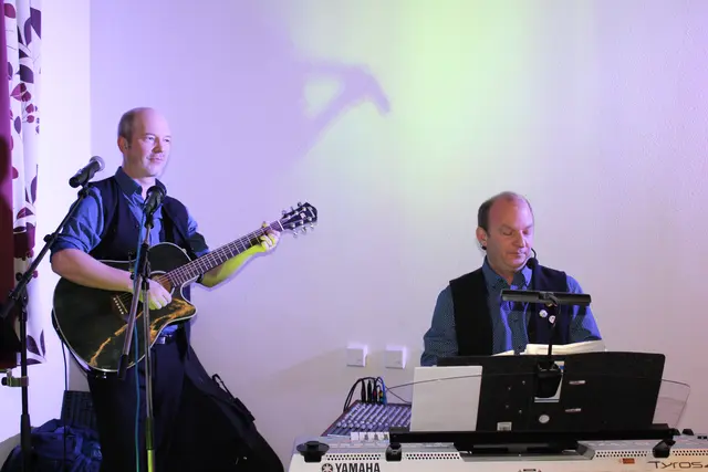 Für die musikalische Umrahmung und Top-Stimmung sorgten die "Staubsauger". | Foto: Anika Paul