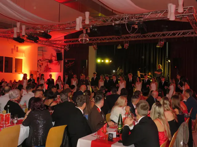 Der Ball startete mit einer eindrucksvollen Polonaise. 