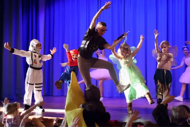 „Lixi’s Dancing Express“ sorgte für beste Unterhaltung und volle Tanzflächen. | Foto: Alejandra Ortiz