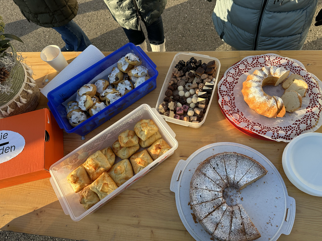 Selbstgemachte Mehlspeisen der Bäuerinnen St. Margarethen | Foto: Jana Zuser
