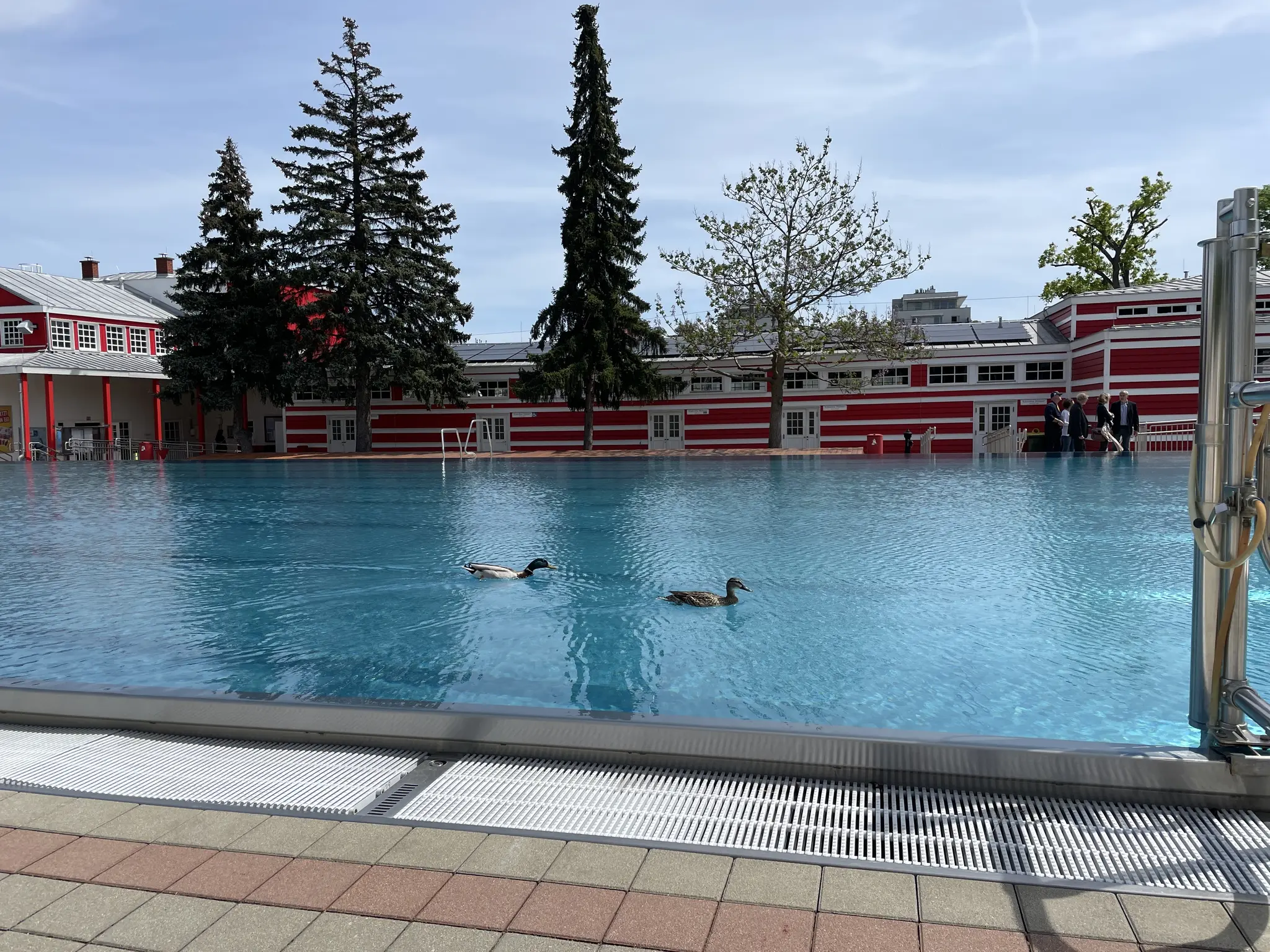 Sparkurs : Wiener Bäder mit kürzeren Öffnungszeiten & Sauna - Schließungen