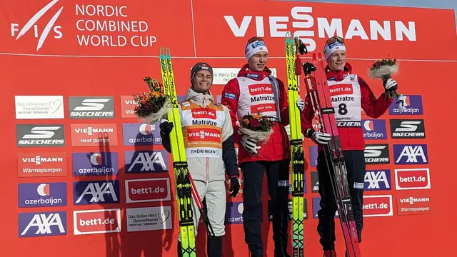 Das Podium von Oberhof: Johannes Lamparter sichert sich den zweiten Platz hinter den Oftebro-Brüdern. | Foto: Ski Austria
