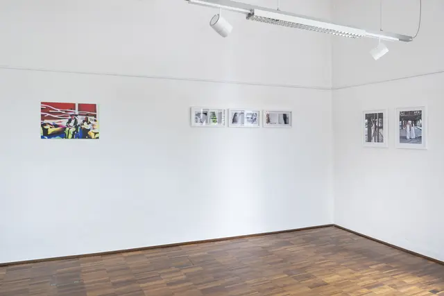 "Connection" von Fabian Freese, LOVERS von Katharina Acht (mittig) und RESILIENCE von Violetta Wakolbinger | Foto: Violetta Wakolbinger