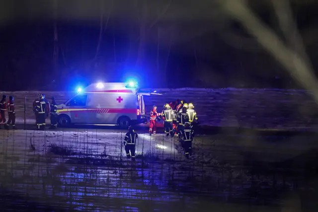In Lambach wurde eine Frau aus einem Steilhang gerettet und beim örtlichen Etablissement absetzen. | Foto: laumat.at
