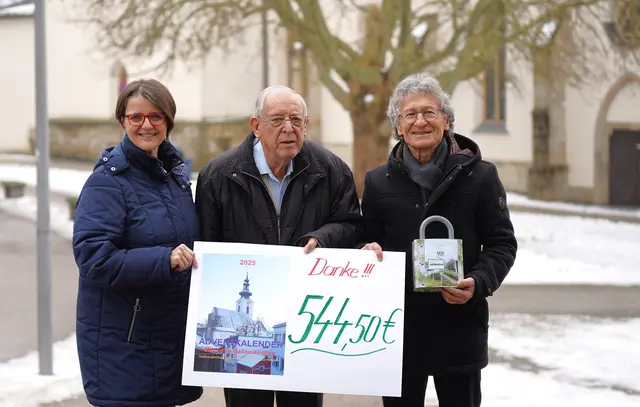 Vizebürgermeisterin Regina Penninger, Robert Klausberger, Bürgermeister Sepp Wall-Strasser. | Foto: Stadtgemeinde Gallneukirchen