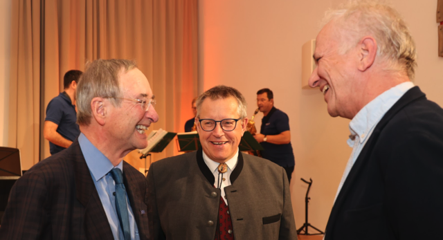 Von links: Christoph Leitl, Klemens Hofmann und Georg Witzmann. | Foto: Gemeinde Neumarkt/Maria Heine-Klug