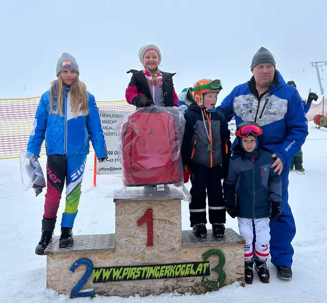 Die jungen Skifans mit den Tagesbestzeiten | Foto: WSV St. Kathrein/Off.