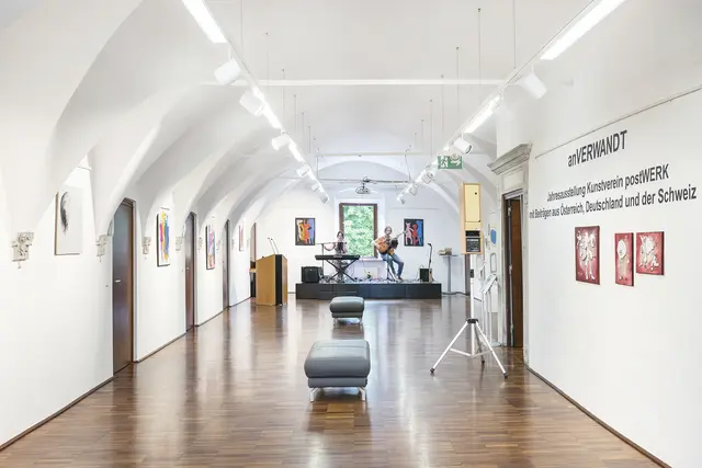 Einblick in die Ausstellung postWERK "anVERWANDT" mit GALVIN &amp; HÖLZL vor der Vernissage im Dinzlschloss Villach | Foto: Violetta Wakolbinger