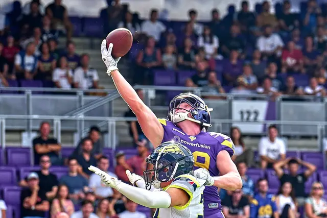 Als Tight End ist Bierbaumer Passfänger und Blocker. In Europa war er über Jahre einer der Besten seiner Zunft, im Februar folgt der Schritt in die USA.  | Foto: GEPA