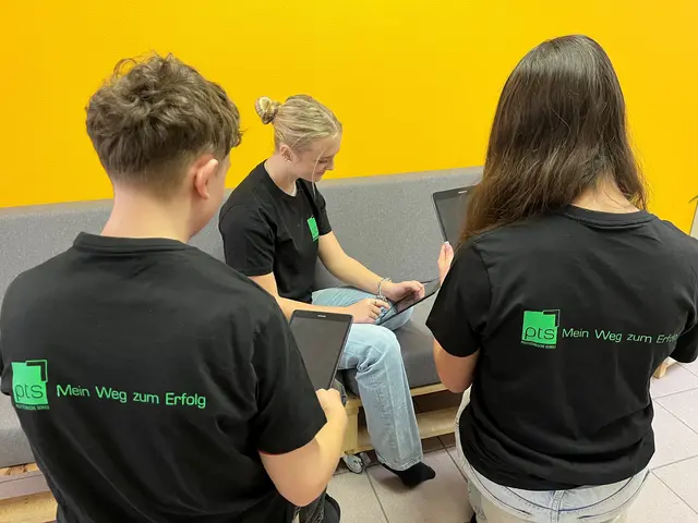 Die PTS-Schüler werden optimal auf das Berufsleben vorbereitet. | Foto: Elfi Draxler
