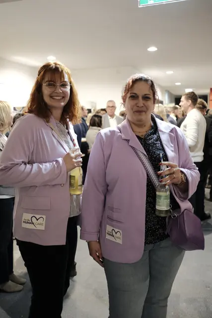 Katharina Klaus und Silvana Peham. | Foto: Santrucek