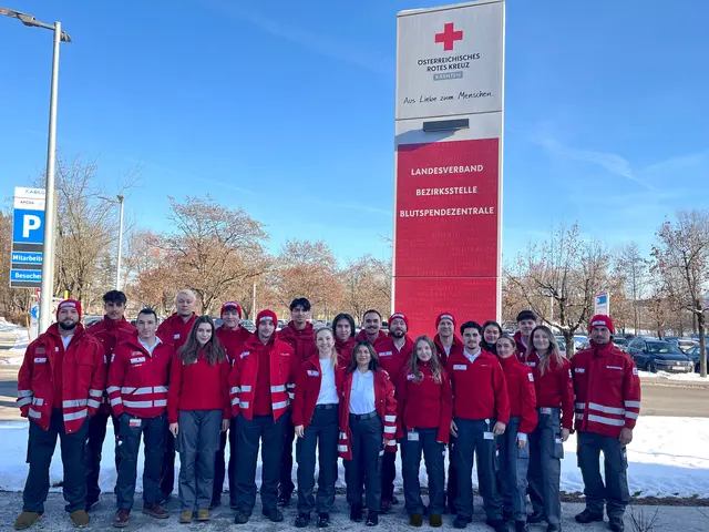 Sie sind jeden Tag im Einsatz - um zu helfen und um Leben zu retten: Die Mitarbeiter des Roten Kreuzes | Foto: Rotes Kreuz