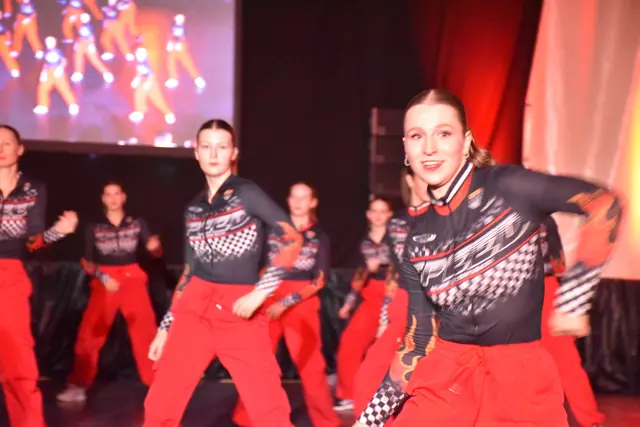 Urban Dance 2 mit einem Medley zum Film "F1" | Foto: Alexandra Goll