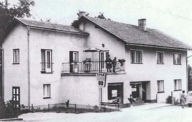 Das Kaufhaus war über Jahrzehnte fester Bestandteil des Ortskerns in Penk. | Foto: er
