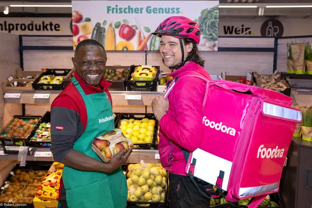 Der Lebensmitteldiscounter Penny und die Lieferplattform Foodora weiten ihre Kooperation aus und erweitern das Service an den steirischen Standorten Leoben, Bruck an der Mur, Kapfenberg und Leibnitz.
 | Foto: Penny/Robert Harson