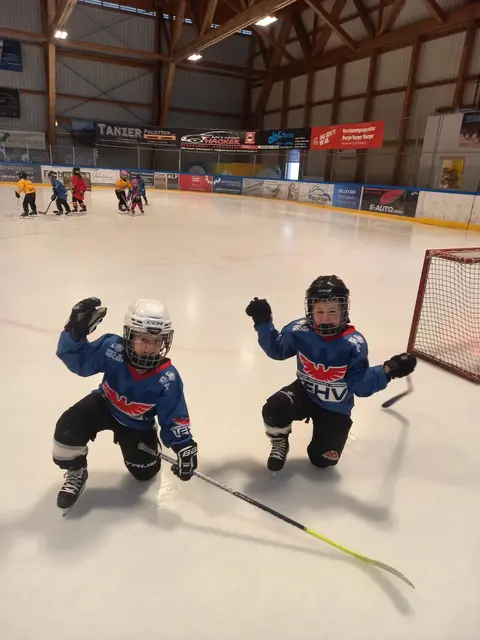 Neeltje and Elizabeth beim Girls Day gemeinsam mit Alisa | Foto: Marjet Rentenbrink