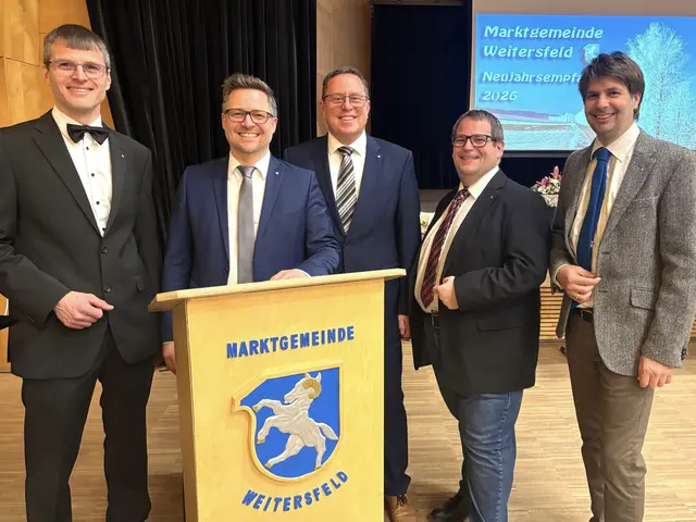 Bürgermeister Stefan Mader und Vize Karl Heinz Steindl und die Geschäftsführenden Gemeinderäte Stefan Reinthaler, Emanuel Weinlich und Christoph Kluka moderierten die Veranstaltung. | Foto: Gemeinde Weitersfeld