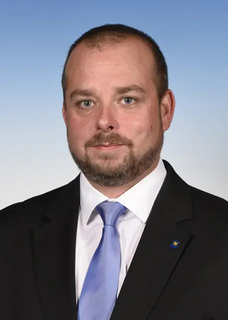 Bezirkshauptmann Karl-Josef Weiss berichtet vom aktuellen Stand der Ergebnisse. | Foto: BH