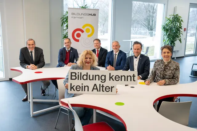 Das Team des Bildungshub Kärnten präsentierte in Villach die neue Bildungsinitiative „Bildung kennt kein Alter“. | Foto: Bildungshub Kärnten