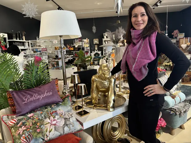 Sandra Huemer sagt danke – für 35 Jahre Vertrauen, Begegnungen und Treue von zahlreichen Kunden und Wegbegleitern.  | Foto: Poxrucker