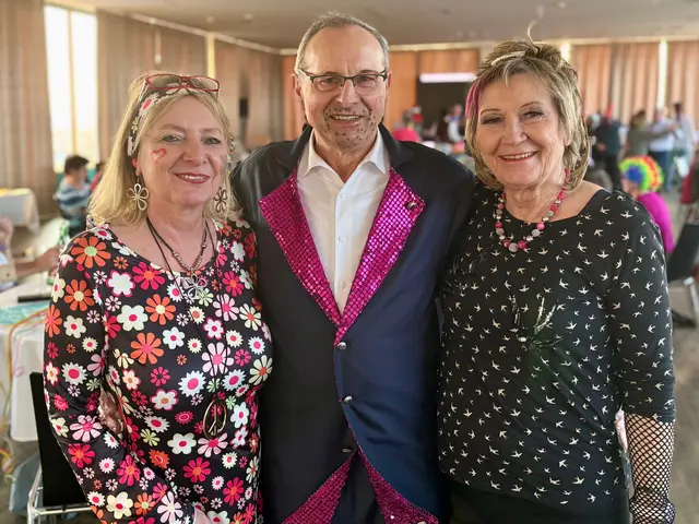 Jutta Rabl, Gerhard Karrer und Margarita Schoyswohl präsentierten ihren Verkleidungen. | Foto: Markus Kahrer