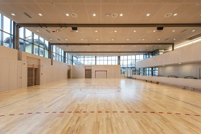Die neue Multifunktionshalle spielt alle Stückerln inklusive Bühnenbeschallung und -beleuchtung. | Foto: artivo