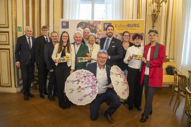 Auch die Gemeinde Gars am Kamp war verterten bei der Präsentation - allen voran Bürgermeister Martin Falk. | Foto: Jürgen Hammerschmid