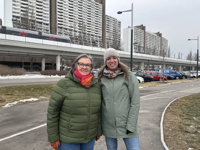 Staffelübergabe bei den Grünen Liesing: Mit 1. Jänner hat Pia Schwarzer (r.) den Klubvorsitz von Elke Schlitz übernommen. | Foto: Marlene Graupner/MeinBezirk