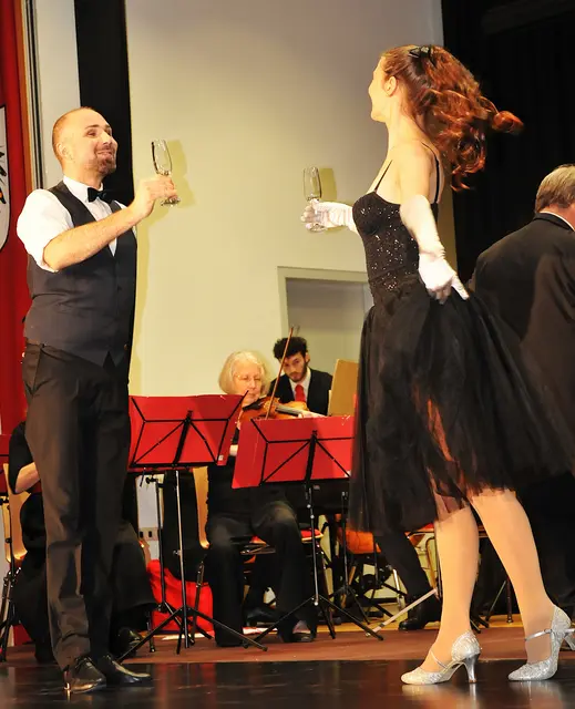 Elegantes "Prosit Neujahr". | Foto: Gemeinde St. Johann/ Haide