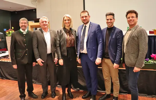 Setzen sich gemeindeübergreifend für das Wohl der Bevölkerung in der GU6 ein: Erich Gosch, Manfred Komericky, Barbara Walch, Matthias Pokorn, Alexander Ernst und Werner Baumann. | Foto: Edith Ertl