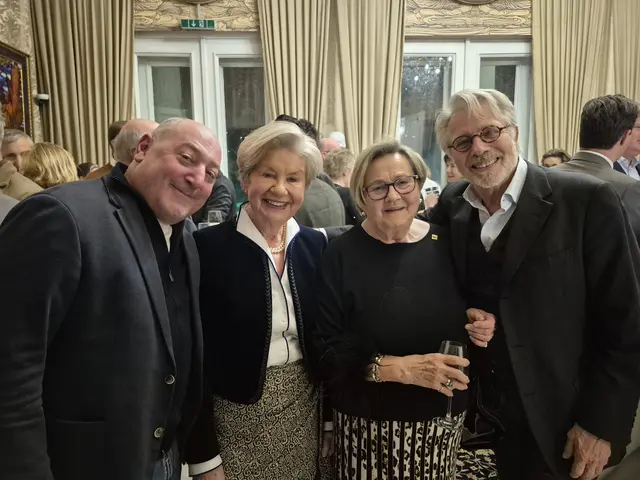 Rudi Roubinek, Präsidentin Sissi Pröll, Helga Floh, Adi Hirschal.