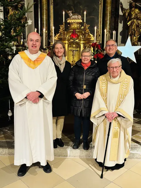 Die Pfarre bedankte sich bei Gerlinde Wolfsteiner. | Foto: Pfarre Feldkirchen