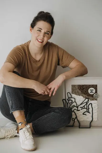 Linda Wiesinger fertigt einzigartige, handgewebte Unikate, etwa ganz persönliche Bilder, Wandschmuck und Deko. | Foto: Schussherz