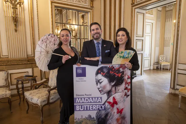 Eugenia Dushina, Clemens Unterreiner und Kristiane Kaiser bei der Präsentation. | Foto: Jürgen Hammerschmid