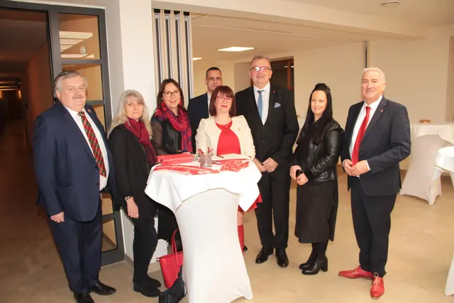 Hervorragend organisiert wurde der Jahresempfang in der Friedensburg Schlaining vom Team rund um Michael Leitgeb, Ildikó Schadbauer, Susi Lochuk und Johann Wallner.  | Foto: Peter Seper