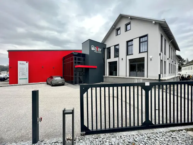 Beim ersten Stammtisch des Jahres startet das Netzwerk Zukunftsregion Steyr mit einem Unternehmenseinblick bei Bayer Schilder. | Foto: Bayer Schilder