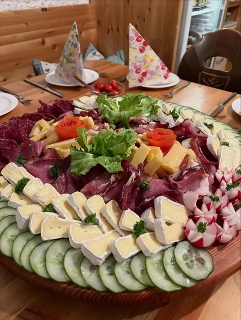 Jause anlässlich Gästeehrung | Foto: Mauser Mühltaler