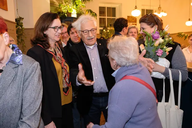 Heribert Rahdjian ist im 8. Bezirk auch mit 90 Jahren noch stets präsent und aktiv. | Foto: Shervin Sardari/BV8
