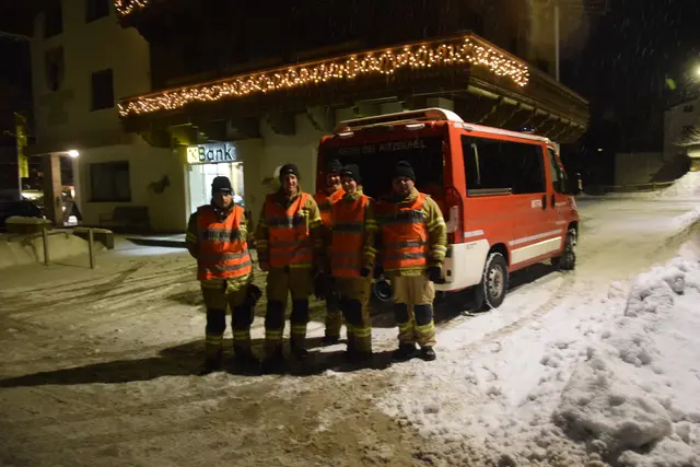 Unser Lotsendienst über die Straße  durch die Feuerwehr Reith! Vielen Dank