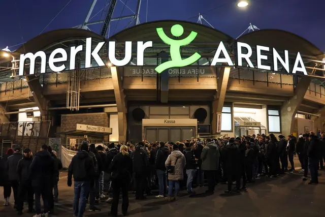 Stadt Graz und Vereine haben sich auf einen groben Ausbauplan für das Stadion geeinigt. Nun folgen Gespräche mit dem Land Steiermark.  | Foto: GEPA