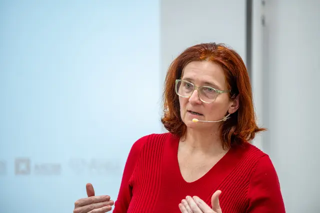 Der Vortrag von Sigrid Stagl zeigte, dass Klimaschutz auch ein wichtiger wirtschaftlicher Faktor ist. | Foto: Karl Lahmer