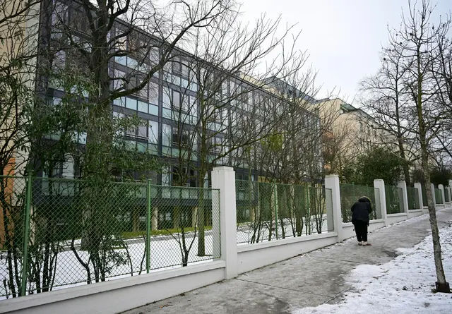 In Döbling wurde am Dienstag eine 87-jährige Bewohnerin tot in ihrem Zimmer aufgefunden. Wie es zu diesem Vorfall kam, ist immer noch unklar. Jetzt melden sich die betroffene Park Residenz Döbling sowie die Polizei zu Wort. | Foto: APA-Images / APA / ROLAND SCHLAGER