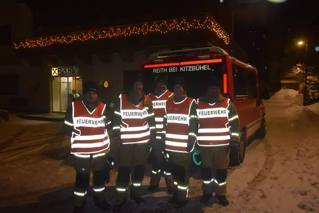 Unser Lotsendienst über die Straße  durch die Feuerwehr Reith! Vielen Dank