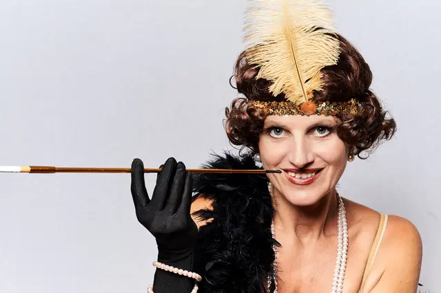 Susanne Marik kommt mit "Was machst Du mit dem Knie lieber Hans" nach Bad Ischl. | Foto: Susanne Marik