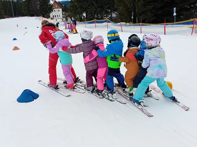Fünf Tage lang lernten die Mooskirchner Kindergartenkinder am Gaberl Skifahren. | Foto: Gößler
